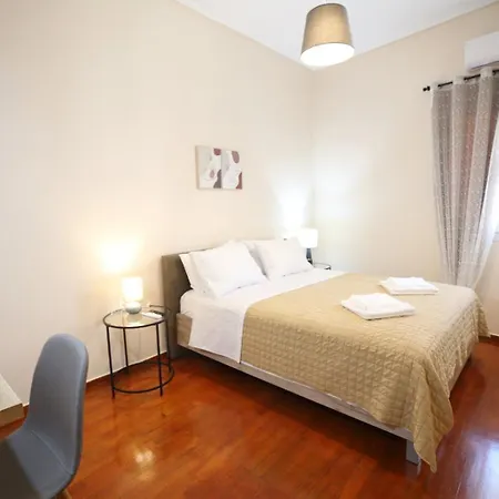 Apartament Bouskos *