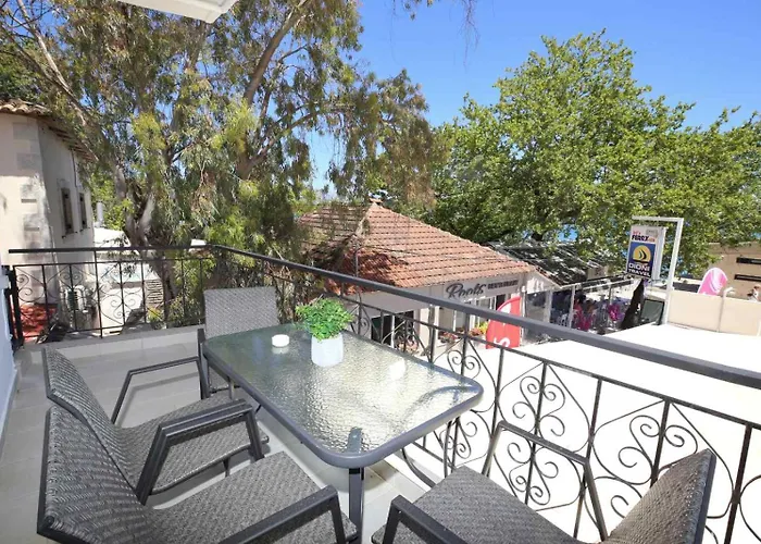 Apartamento Bouskos *